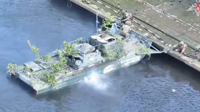 Ingabo z'Uburusiya mu buraruko vyabaye ngombwa zo zijabuka inzuzi mu kuja kugaba igitero zo gusubiza inyuma ingabo za Ukraine