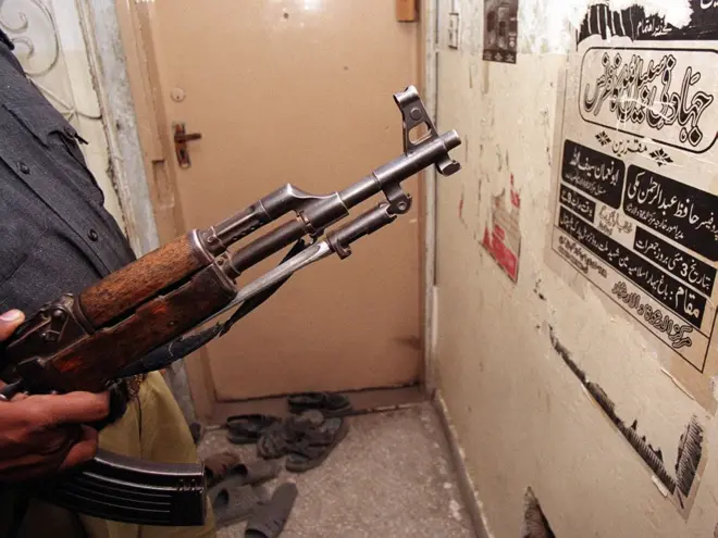 د کشمیر وسله والو ډلو کې ډېرې د افغانستان له جګړې سره اشنا دي.