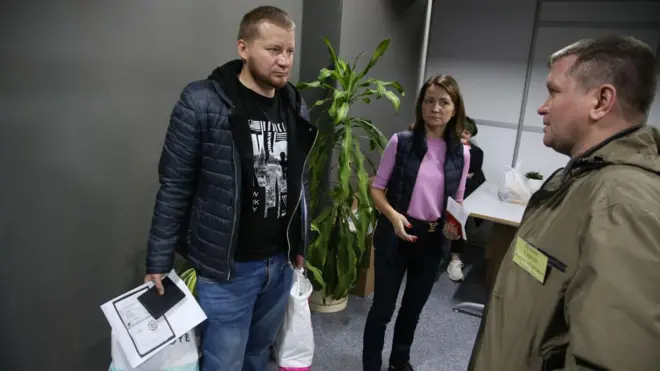 Moskova'daki seferberlik merkezinden teslim görüntüsü