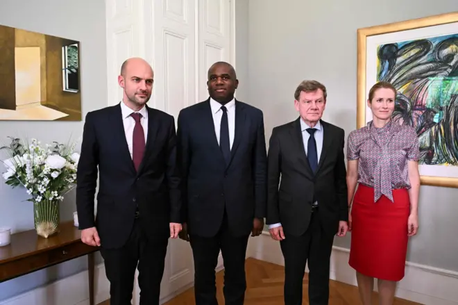 وزرای خارجه بریتانیا، فرانسه و آلمان به همراه مسئول سیاست خارجی اتحادیه اروپا