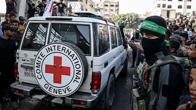 Боевики ХАМАС на улицах Газы