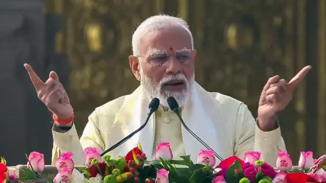 नरेंद्र मोदी