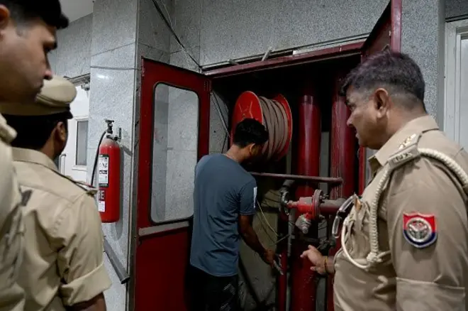 ఉత్తర్‌ప్రదేశ్‌లోని గౌతమబుద్ధ నగర్ జిల్లాలోని ఓ పరిశ్రమలో సేఫ్టీ ఆడిట్