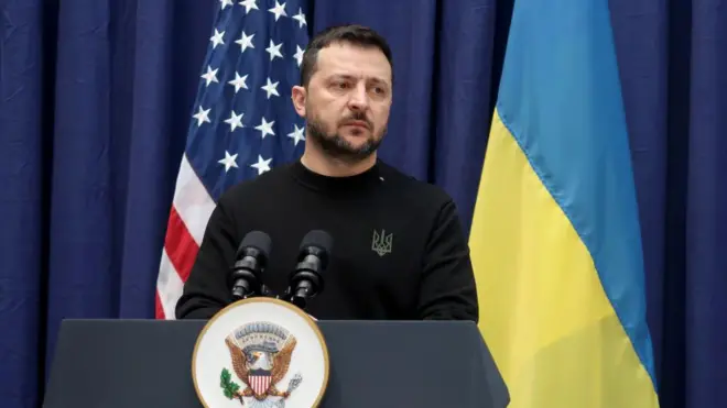 မြူးနစ်လုံခြုံရေးညီလာခံမှာတွေ့ရတဲ့ မစ္စတာဇလန်းစကီး