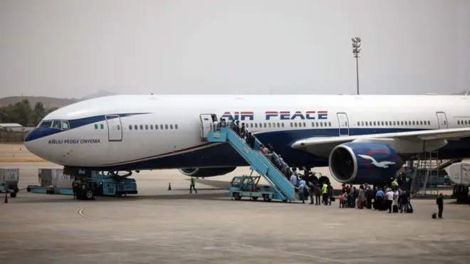 Foto of AirPeace, as e dey board travellers