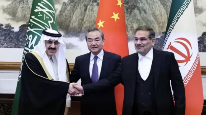 شمخانی در پکن 