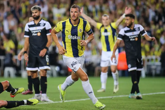 Fenerbahçe, evinde Lugano’yu 2-1 skorla ( Toplam 6-4) mağlup ederek turu atladı.