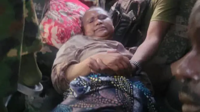 Wọn gbe Arabinrin Amina Abubakar tawọn ologun doola lọwọ ajinigbe