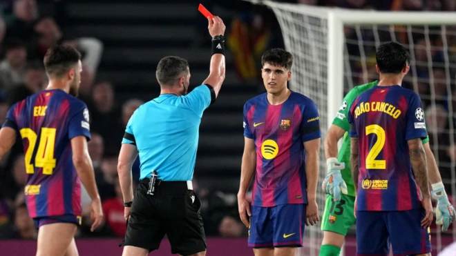 A red card to Barcelona allowed Atletico to secure a positive 0-2 score ahead of the second leg at the Metropolitano next week