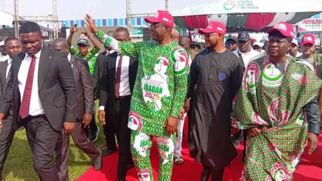 Gomina ipinlẹ Oyo, Seyin Makinde nibi ipade naa