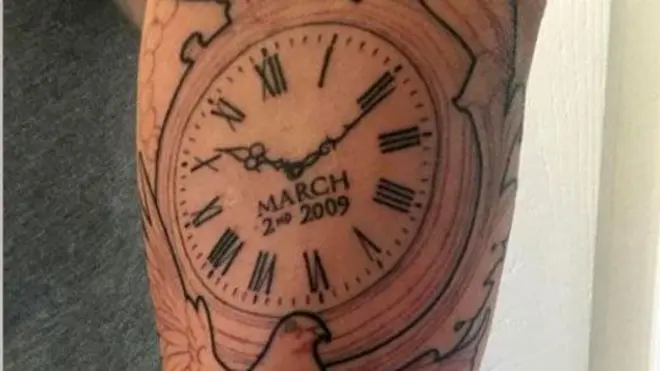 వెనిజ్వెలా గ్యాంగ్, బ్రిటన్ వ్యక్తి చేతి మీద ఉన్న టాటూ