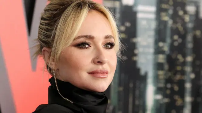الممثلة الأمريكية هايدن بانيتيري