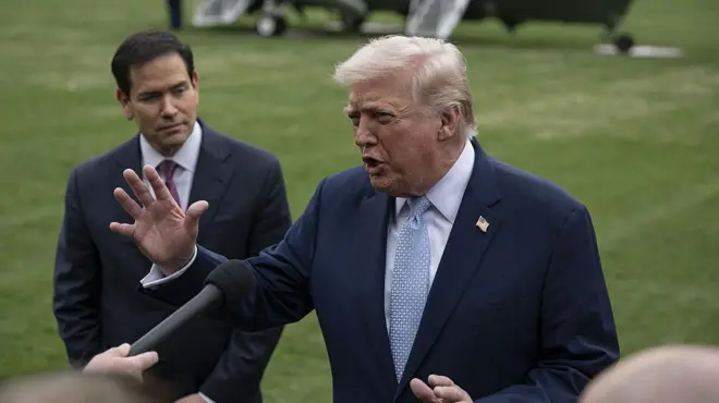 ABŞ başqa ölkələrlə birgə İranı dəniz blokadasına alacağını bildirib