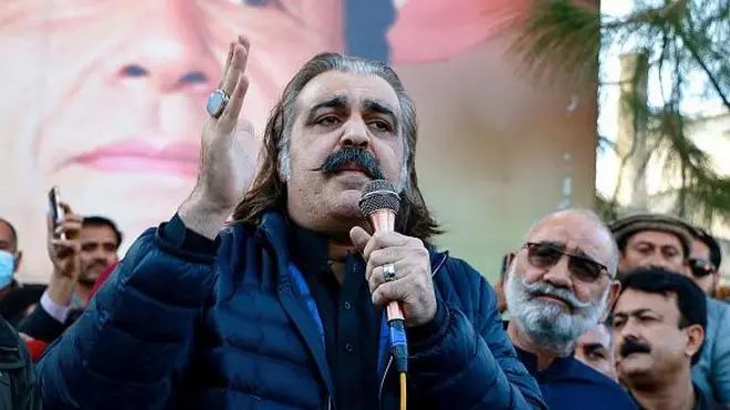 علی امین گنڈاپور