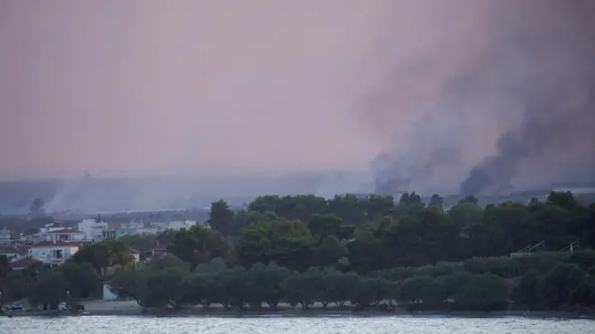 Дым над складом боеприпасов