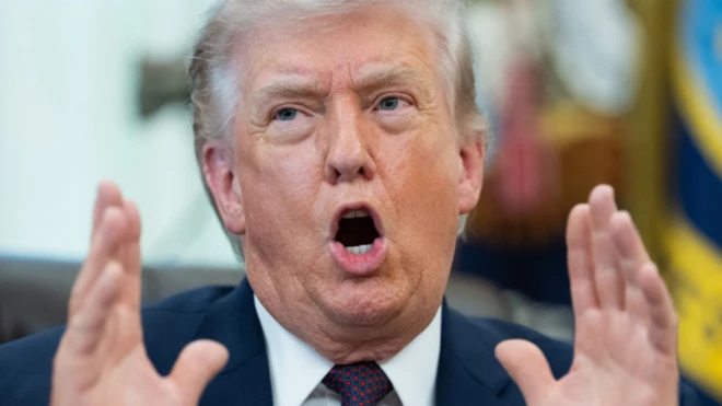  அமெரிக்க அதிபர் டொனால்டு டிரம்ப்