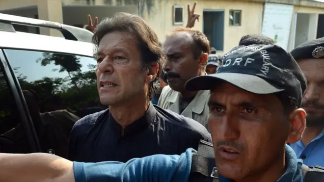 عمران خان، بشریٰ بی بی، دوران عدت نکاح کیس، پاکستان