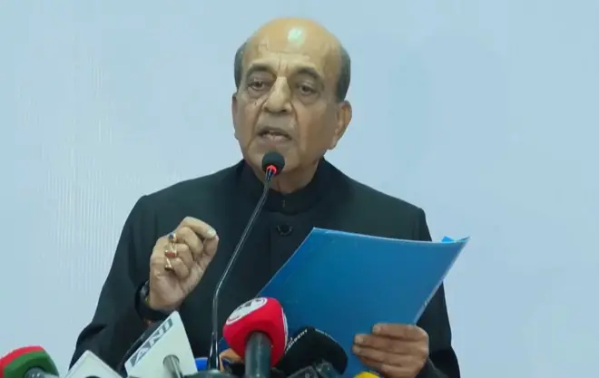 ভারতের হাইকমিশনার দীনেশ ত্রিবেদী 