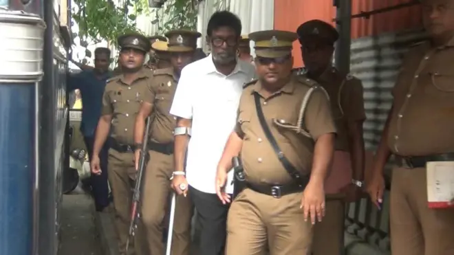 දීර්ඝ කාලයක් රක්ෂිත බන්ධනාගාරගත කර සිටි, හිටපු සෞඛ්ය අමාත්ය කෙහෙළිය රඹුක්වැල්ල තවත් නඩුවකට අදාළව මේ වන විට රක්ෂිත බන්ධනාගාරගත කර සිටී. ඔහුට එරෙහිව අධිකරණය හමුවේ විභාග වෙමින් පවතින නඩු මොනවා ද? බීබීසී සිංහල ඒ පිළිබඳ සොයා බැලීමක් කළේ ය.