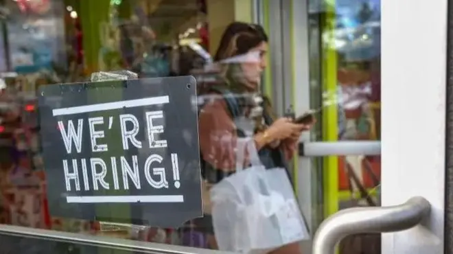 ملازمتوں اور اجرتوں میں اضافہ