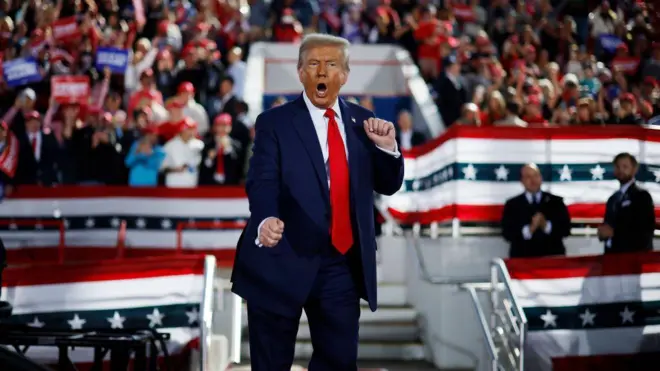 Donald Trump rayakan kemenangan