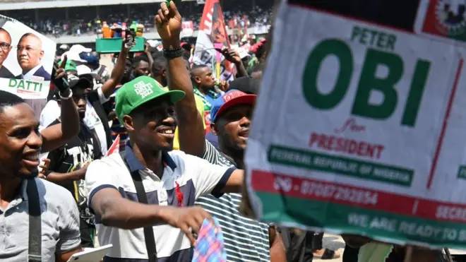 Peter Obi anaingia kwenye kituo cha usaidizi cha Bola Tinubu huko Lagos