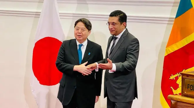 ජපාන විදේශ අමාත්ය හයාෂි යොෂිමාසා