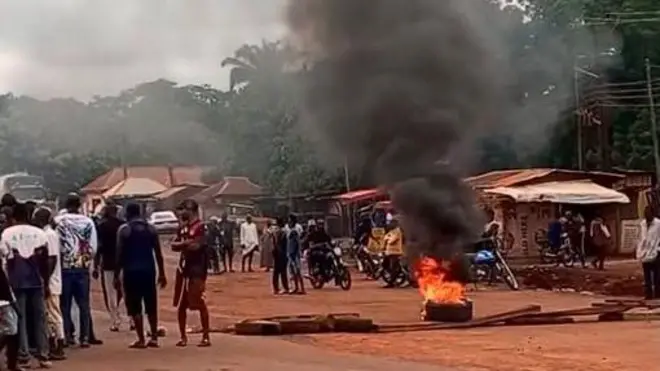 Foto of protest by youth for Otukpo-Nobi community 