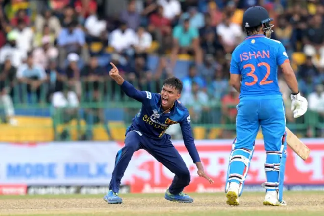 Sri Lanka's Dunith Wellalage (L) unsuccessfully appeals for leg before wicket (LBW) against India's Hardik Pandya (not pictured) during the Asia Cup 2023 Super Four one-day international (ODI) cricket match between India and Sri Lanka at the R. Premadasa Stadium in Colombo on September 12, 2023