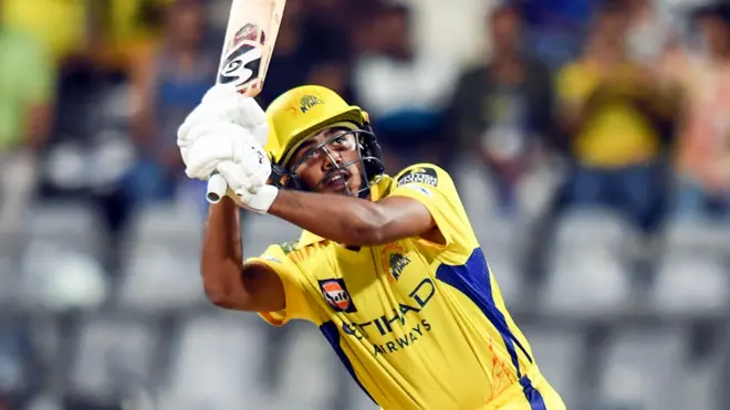 आयुष म्हात्रे