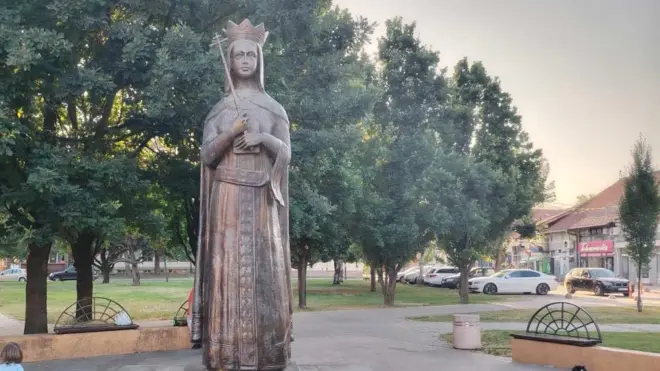 Spomenik kneginje Milice u Trsteniku