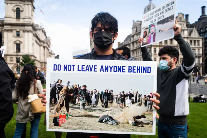 تظاهرات افغان‌ها