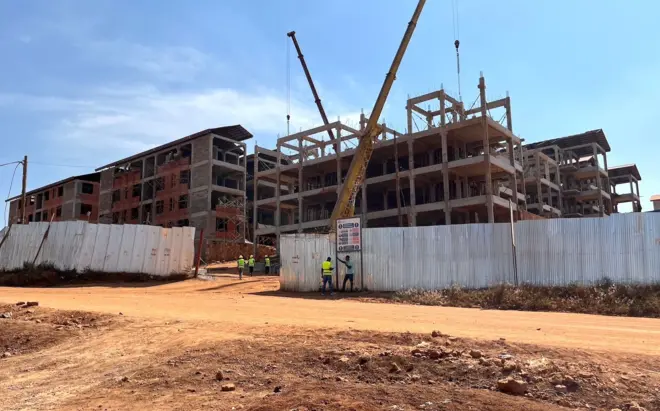 Umushinga munini w'ubwubatsi i Gahanga ahari gutuzwa abimukira bagombaga kuva mu Bwongereza