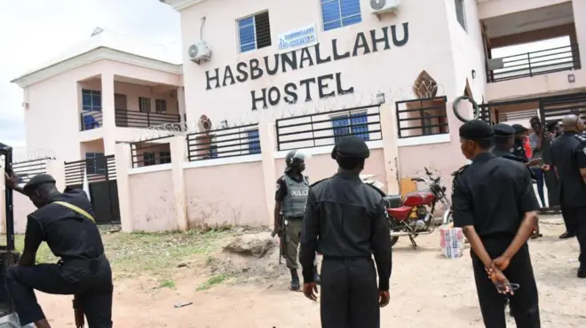 Aworan abẹwo ileeṣẹ ọlọpaa Kwara si ile ẹkọ giga fasiti Kwasu