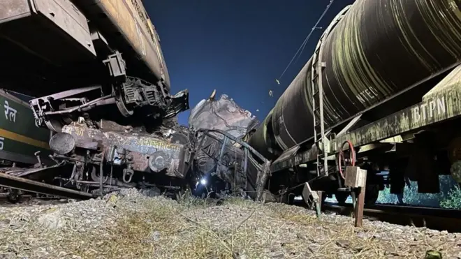 విజయనగరం రైలు ప్రమాద దృశ్యం