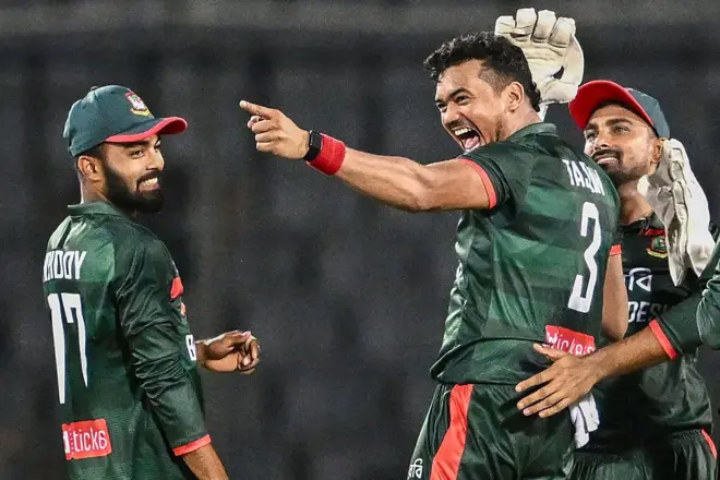 پاکستان اور بنگلہ دیش کے درمیان تین ون ڈے میچز کی سیریز
