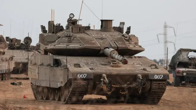 Ikimodoka c'intambara kirindiriye kwinjira muri Gaza