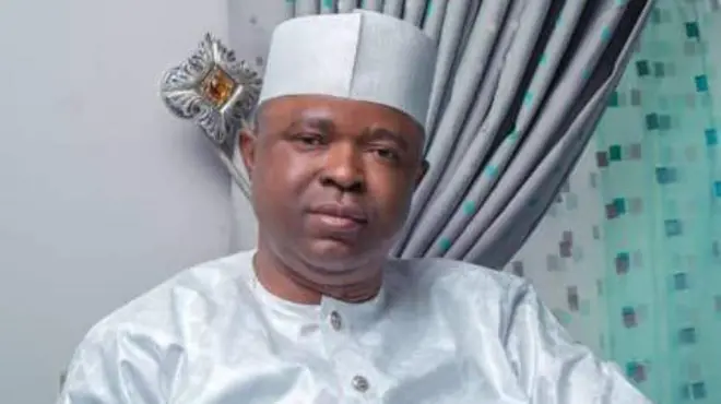 Aworan Sẹnetọ Adebayọ