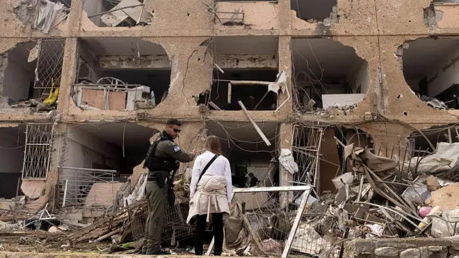 डिमोना में ईरानी हमले से बहुत नुक़सान हुआ है