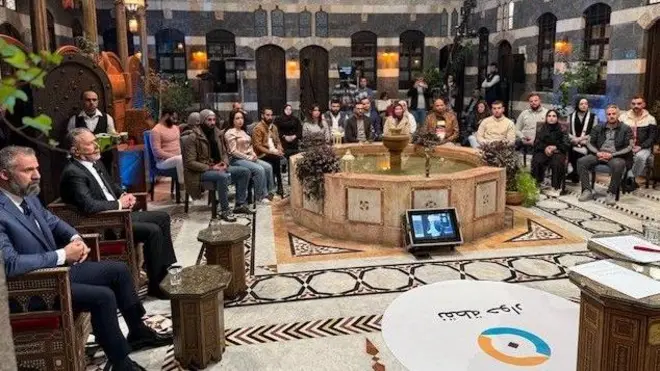 في دمشق أدار برنامج نقطة حوار نقاشا ثريا حول سبل تحقيق العدالة الانتقالية في سوريا بعد حكم بشار الأسد