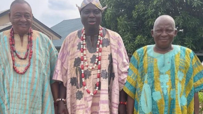 Aworan Olofaina Jide Kosoko ati Mr Latin