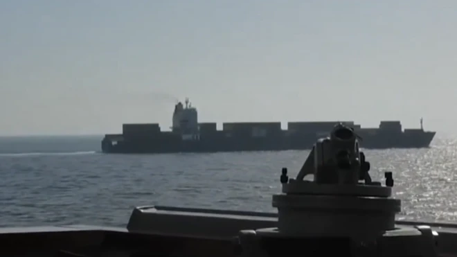 இரான் - அமெரிக்கா, ஹோர்மூஸ் நீரிணை