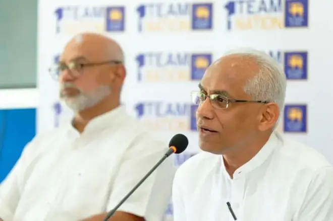 ඉරාන් වික්‍රමරත්නගේ ඡායාරූපයකි