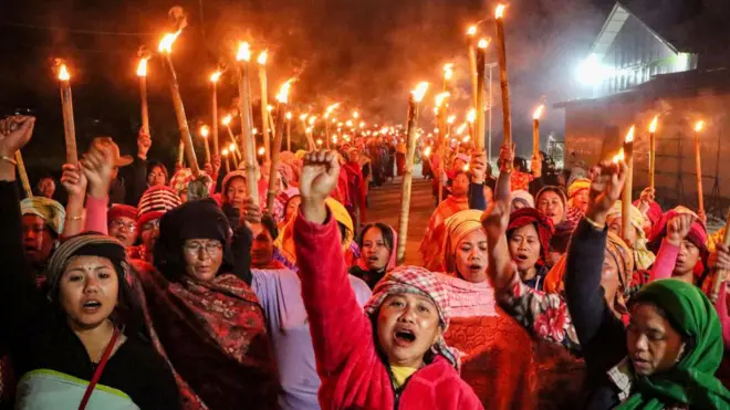 মণিপুরে হিংসার বিরুদ্ধে মশাল মিছিল করছেন নারী বিক্ষোভকারীরা - ফাইল ছবি