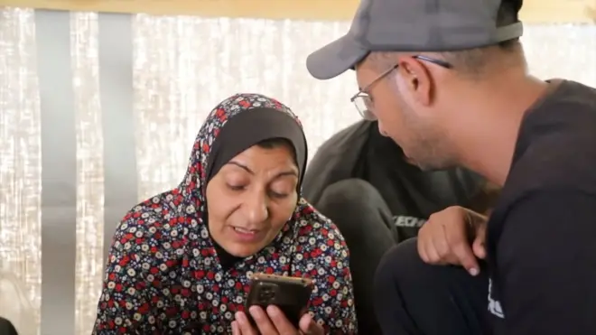 "أود تقبيل التراب الذي يمشون عليه، فالاشتياق هو أصعب شيء" 