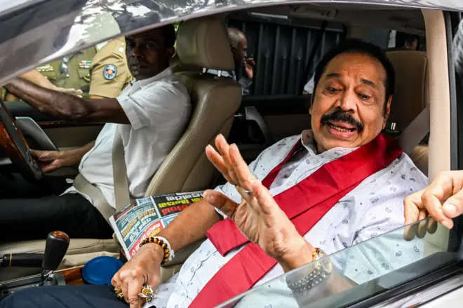 මහින්ද රාජපක්ෂ