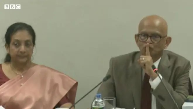 මහාචාර්ය රංජිත් බණ්ඩාර විසින් ශ්‍රී ලංකා ක්‍රිකට් බලධාරීන් කෝප් කමිටුව හමුවට කැඳවනු ලැබූ අවස්ථාවේ සිදුකළ ක්‍රියාවක් සම්බන්ධයෙන් විපක්ෂ නායක සජිත් ප්‍රේමදාස පාර්ලිමේන්තුවේ ප්‍රශ්න කර සිටියේය.