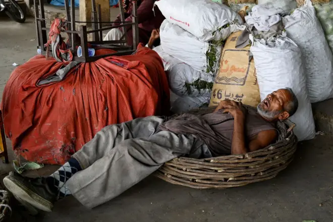 بجٹ، مہنگائی