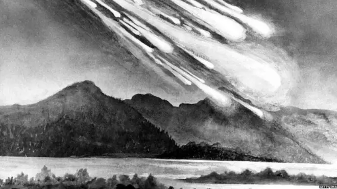 इतिहासात नोंदवल्या गेलेल्या या सर्वांत शक्तिशाली स्फोटाला 100 वर्षं उलटूनही त्याभोवतीचं गूढ अजूनही कायम आहे.