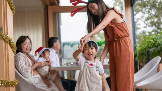 Maatii ijoollee waliin